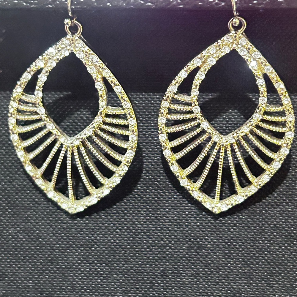Goldtone earrings with sparkle. Fishhook. Excellent like new condition